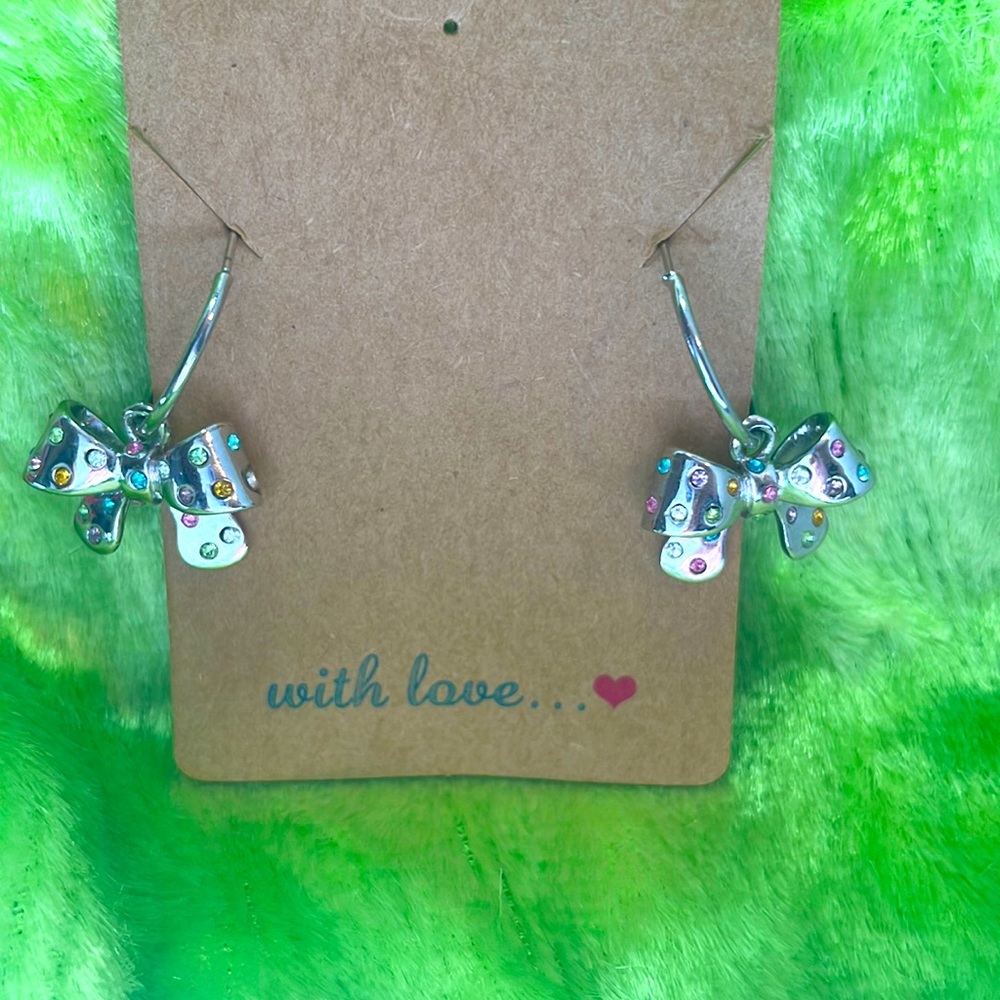Silver cute bow earrings